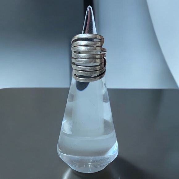 SILPADA Retired Open Work Sterling Silver Modernist Woman’s Ring Jewelry - Picture 2 of 9